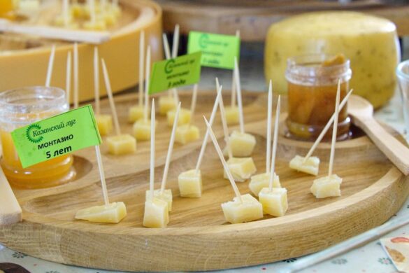 Cheddar cheese being made in Somerset