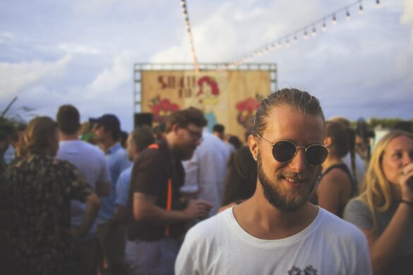 photo-1484494602424-5c3d90f4c811.jpg Dancers at Guelaguetza festival