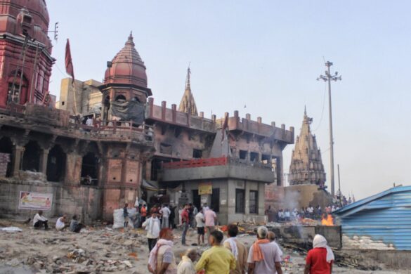 Artisan weaving silk in Varanasi.