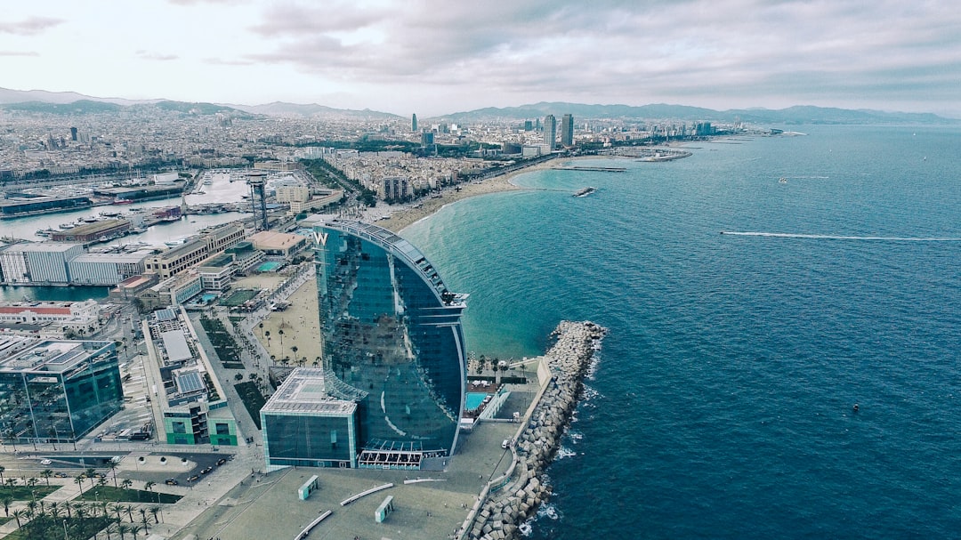 Wide view of Barcelona skyline.