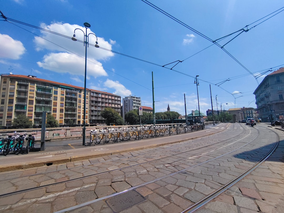 Popular Italian landmarks and experiences.