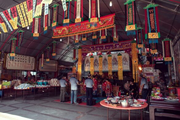 Vibrant local market in Huatulco