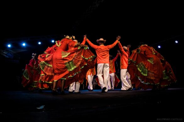 Cultural performances at Darwin Festival.