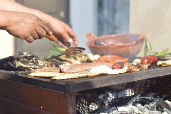 Cretans celebrating culinary culture at the festival