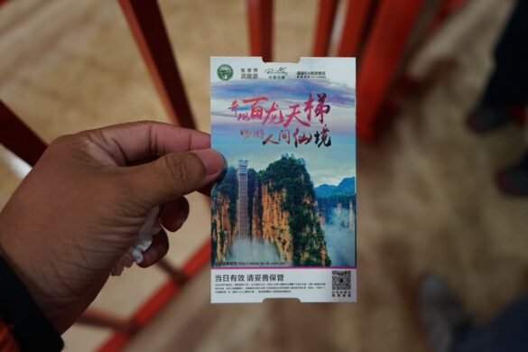 Hiking in Zhangjiajie National Park