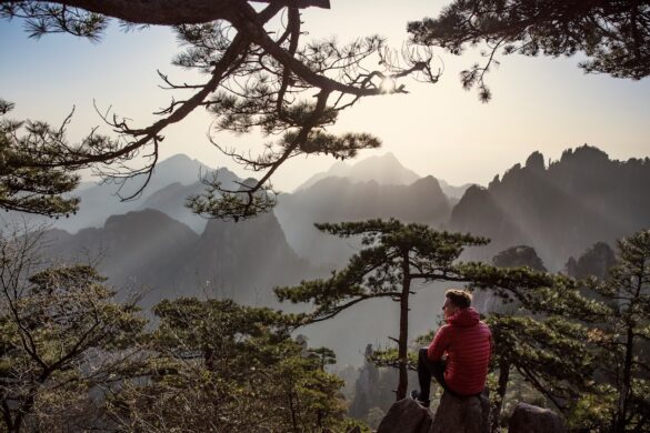 Huangshan hiking trail
