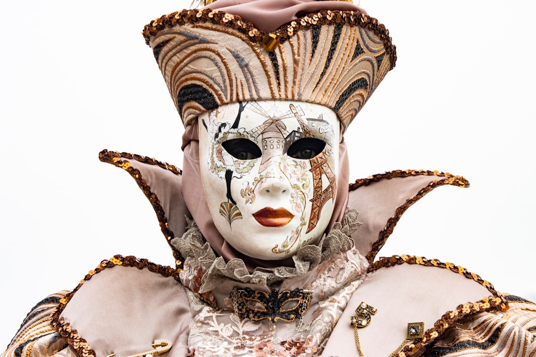photo-1648745132502-ff7672c64709.jpg Colorful masks from Venice Carnival
