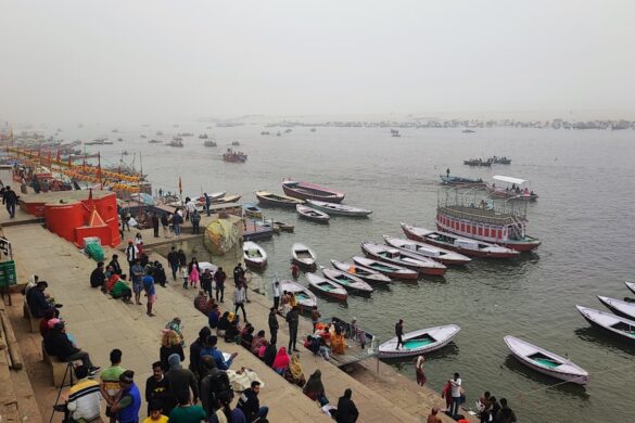 Entrance of Kashi Vishwanath Temple