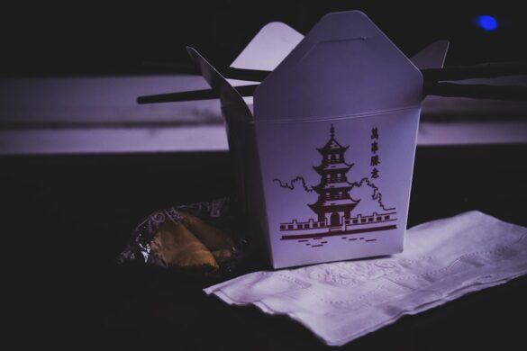 photo-1544691415-8420963164bc.jpg Taste testing various types of sake