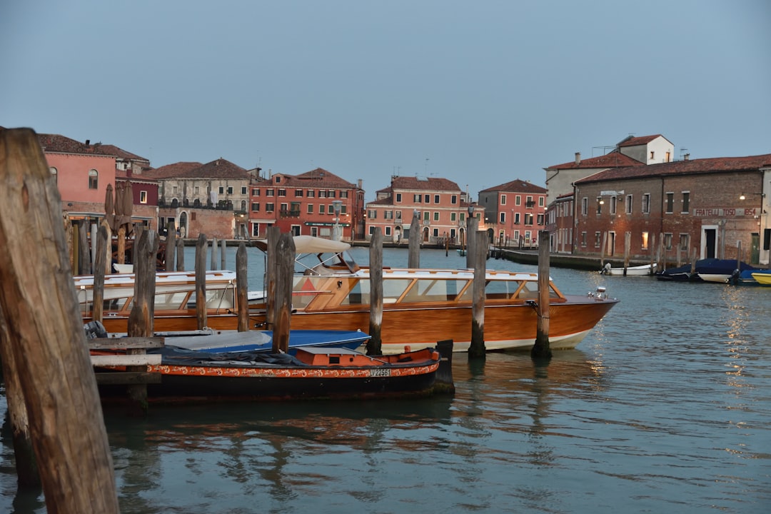 photo-1667300718223-751569313156.jpg Culinary delights such as Cicchetti