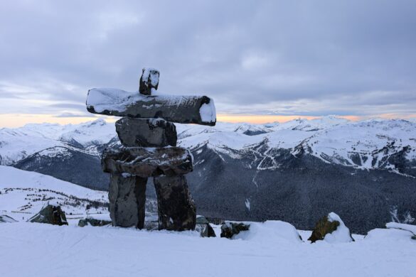 photo-1677164853410-ab77e4a0dd49.jpg Famous ski slopes of Whistler and Blackcomb