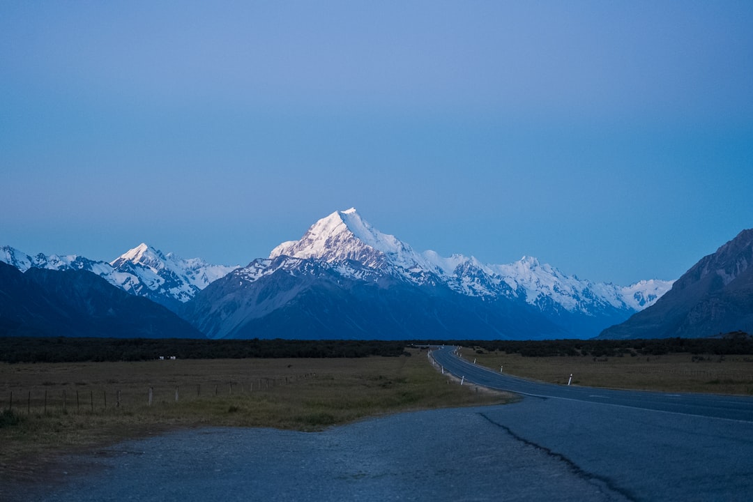 photo-1753543565969-0d5ab985a92c.jpg Majestic peaks of New Zealand